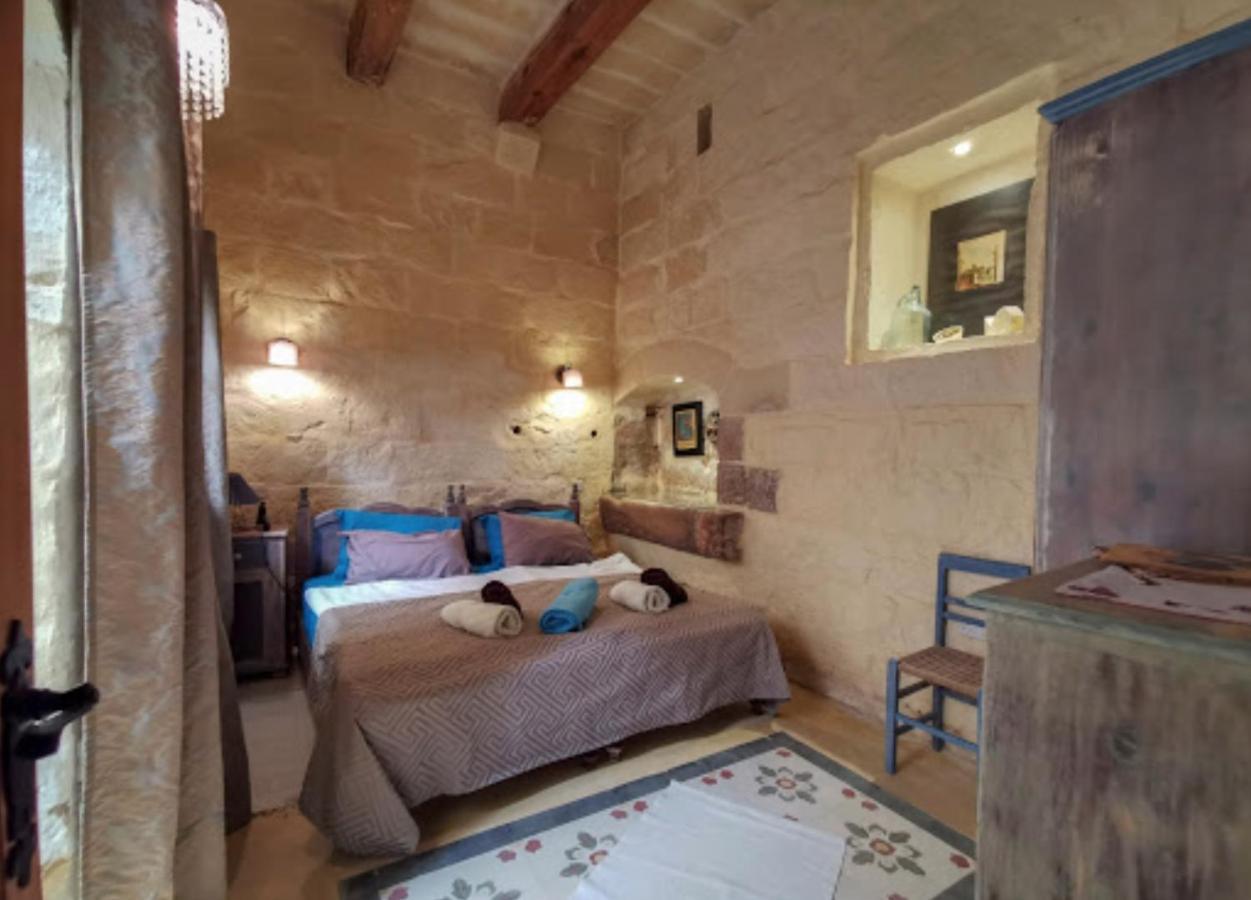 Peaceful Farmhouse Stay With Cozy Yard Għarb Kültér fotó